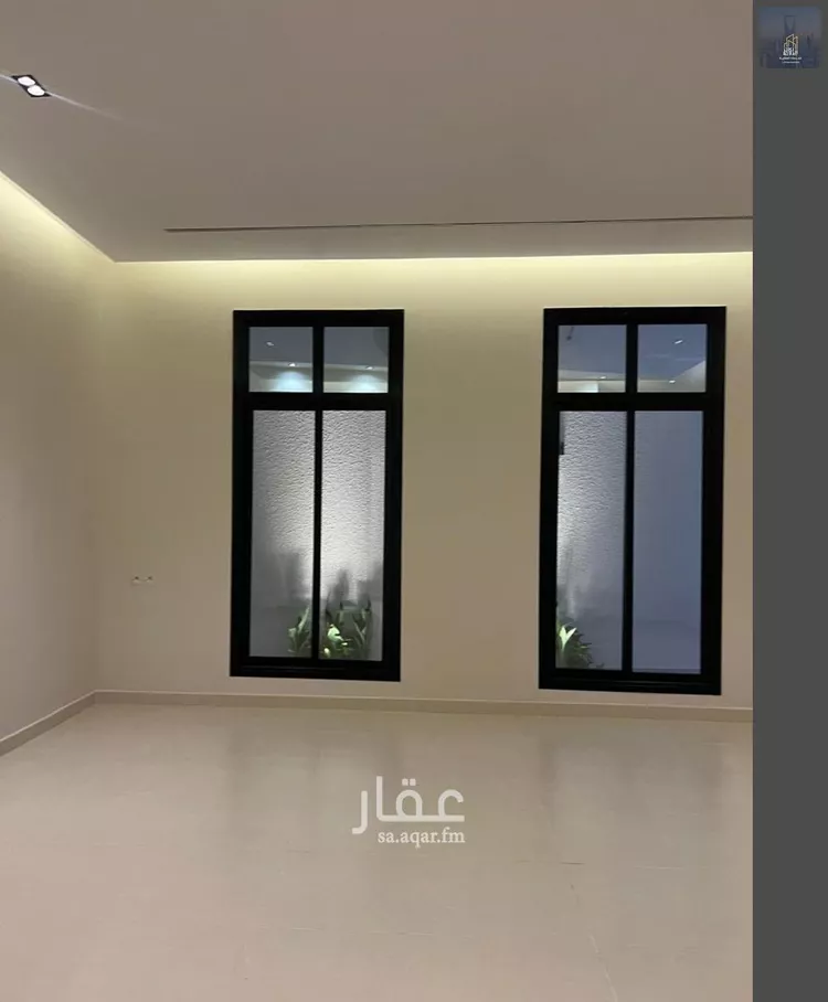 Floor for Sale in Riyadh Al Janadriyah 6