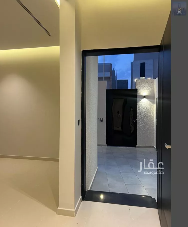 Floor for Sale in Riyadh Al Janadriyah 14