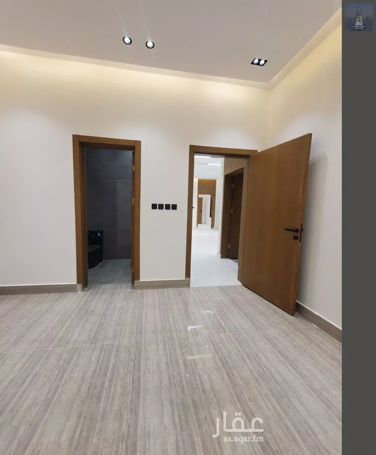 Villa for Sale in Riyadh Al Janadriyah 16
