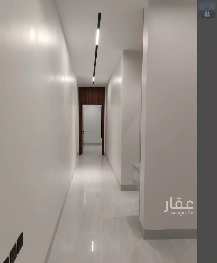 Floor for Sale in Riyadh Al Janadriyah 6