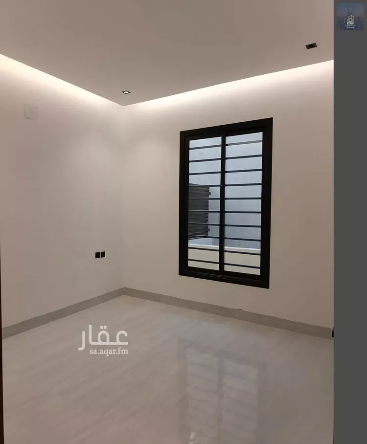 Floor for Sale in Riyadh Al Janadriyah 16