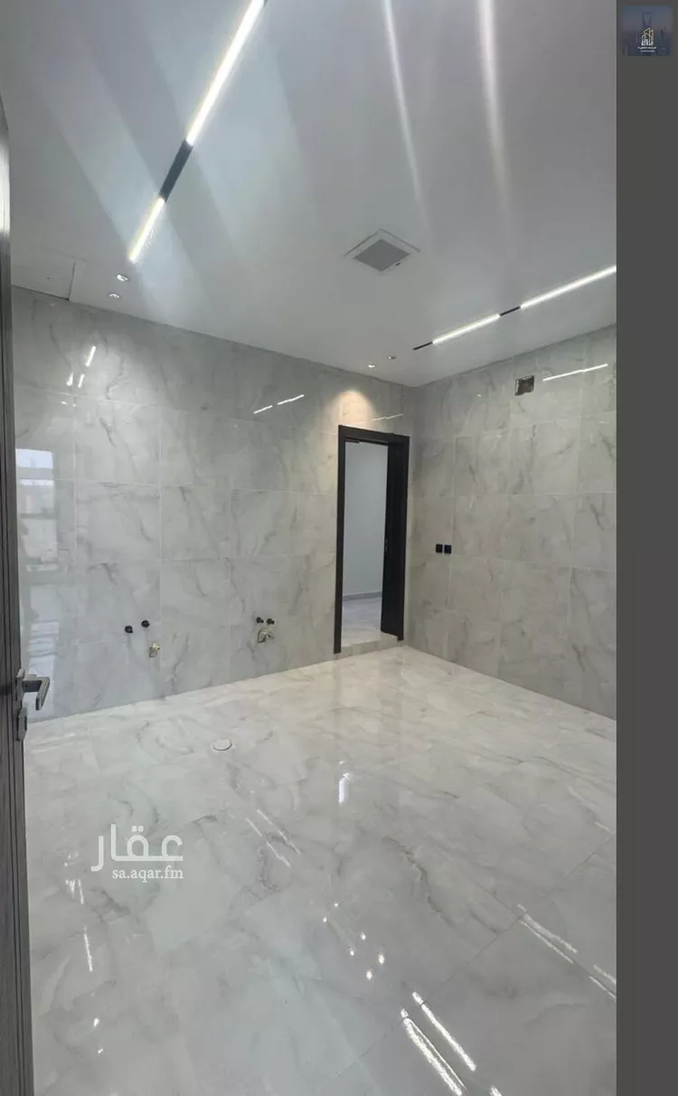دور للبيع في شارع الغصون, حي الجنادرية, مدينة الرياض, منطقة الرياض 7