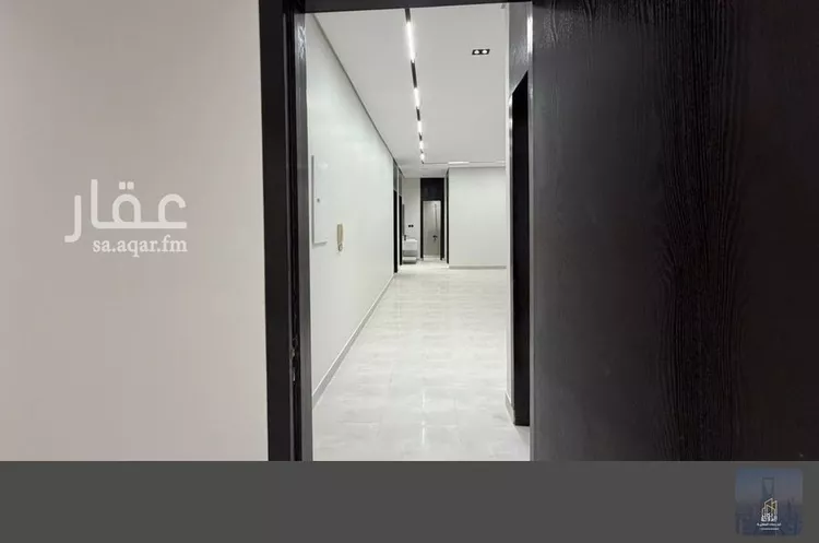 دور للبيع في شارع بوابه الشرق, حي الجنادرية, مدينة الرياض, منطقة الرياض 13