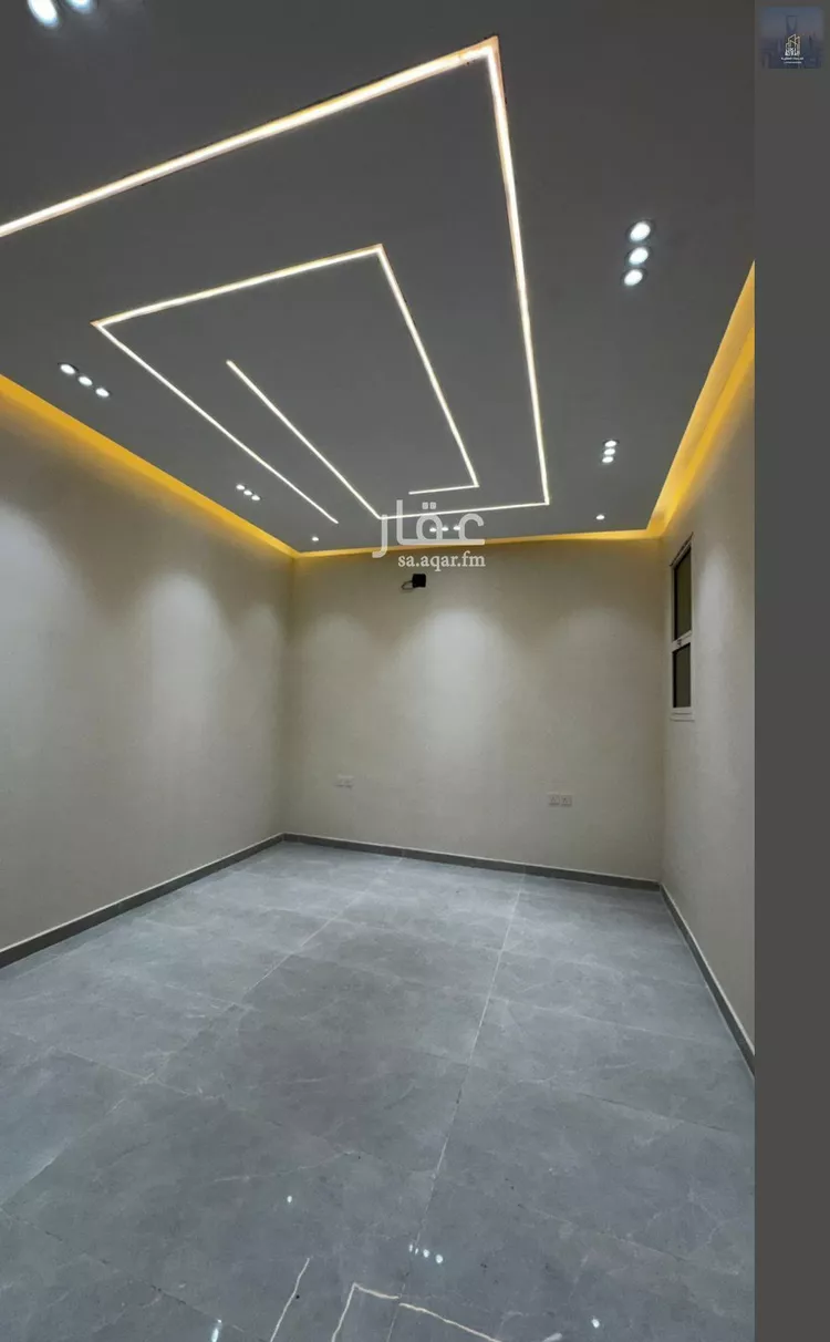 Floor for Sale in Riyadh Al Janadriyah 6
