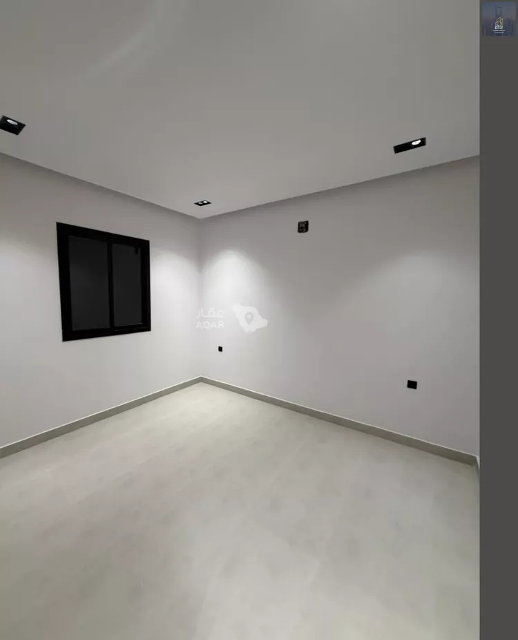 Floor for Sale in Riyadh Ar Rimal 6