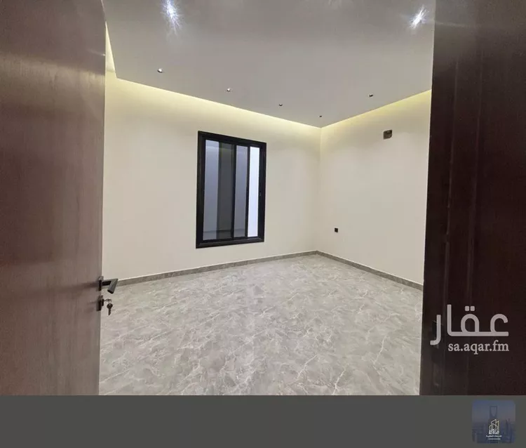 Floor for Sale in Riyadh Al Janadriyah 10