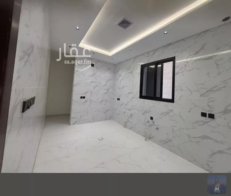 Floor for Sale in Riyadh Al Janadriyah 11
