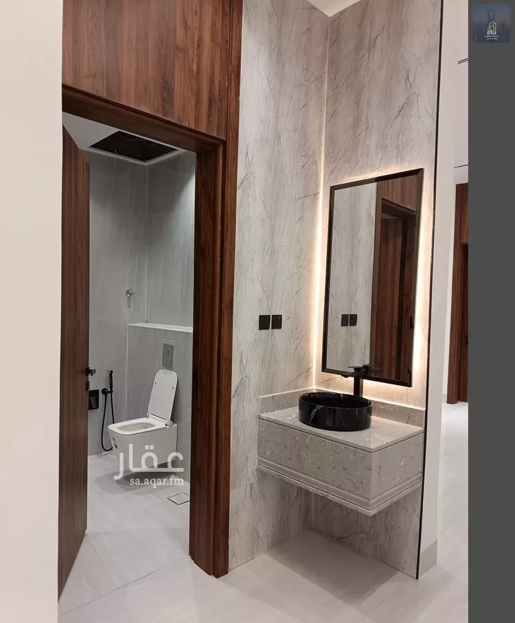 Floor for Sale in Riyadh Al Janadriyah 19