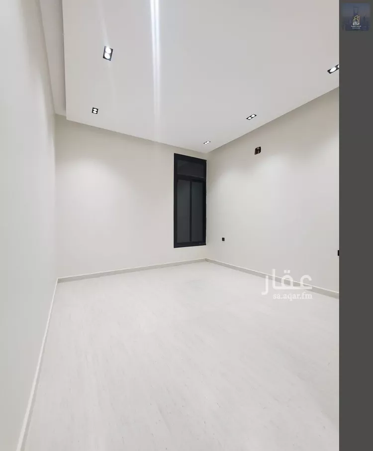 Floor for Sale in Riyadh Al Janadriyah 8