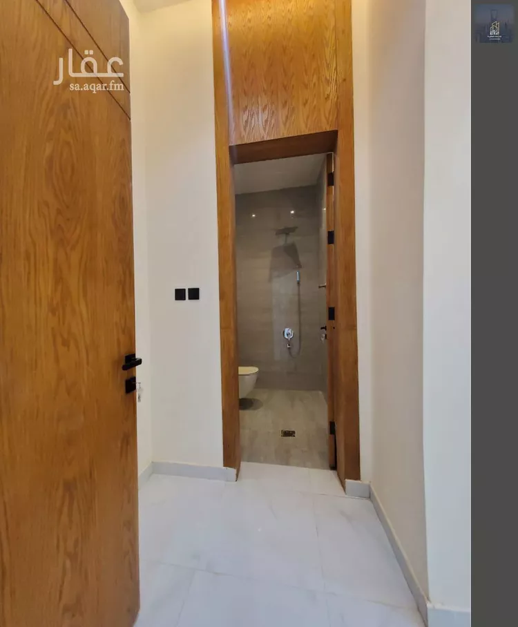 دور للبيع في شارع بوابه الشرق, حي الجنادرية, مدينة الرياض, منطقة الرياض 16