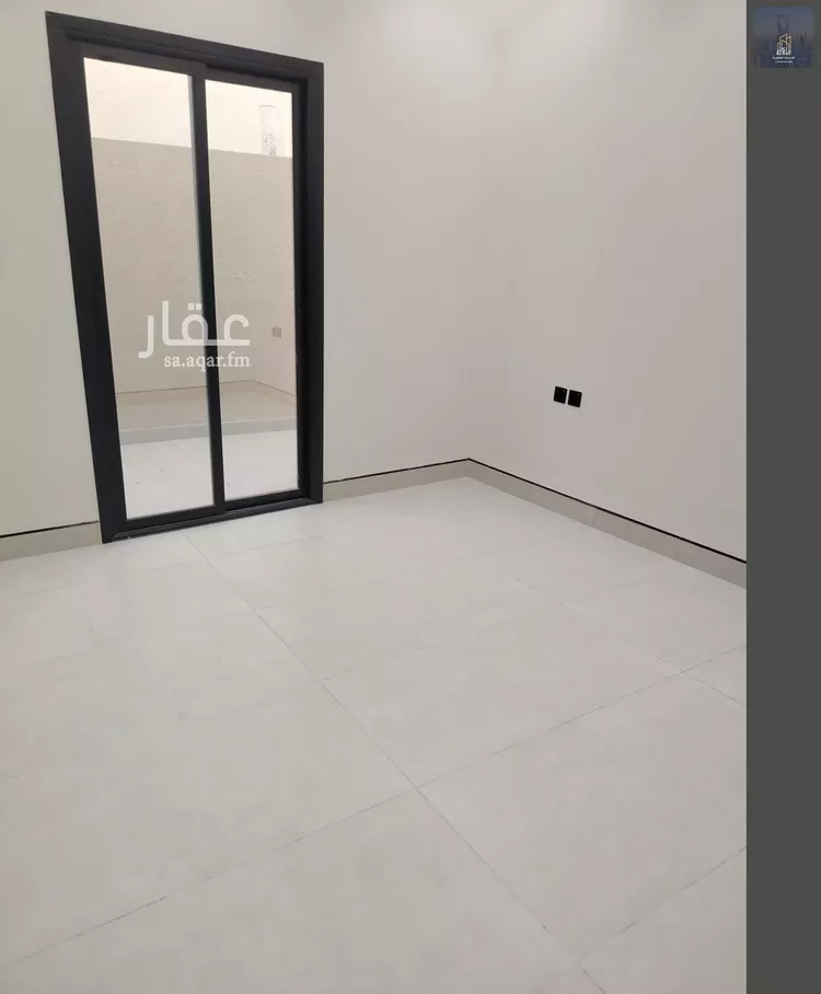 Floor for Sale in Riyadh Al Janadriyah 15