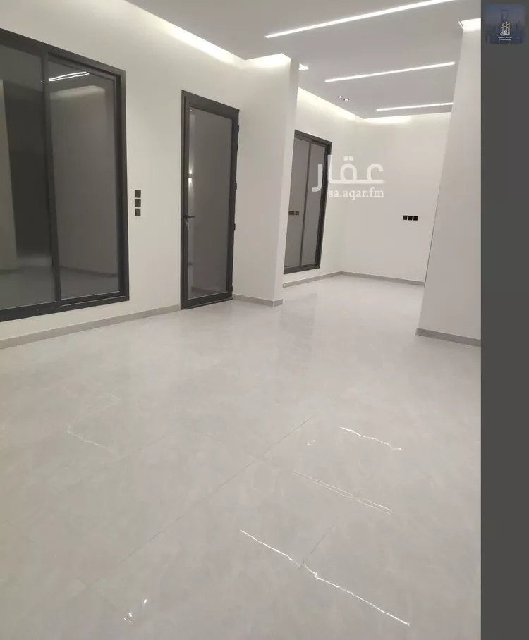 دور للبيع في شارع بوابة الشرق, حي الجنادرية, مدينة الرياض, منطقة الرياض 5