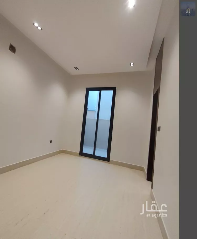 Floor for Sale in Riyadh Al Janadriyah