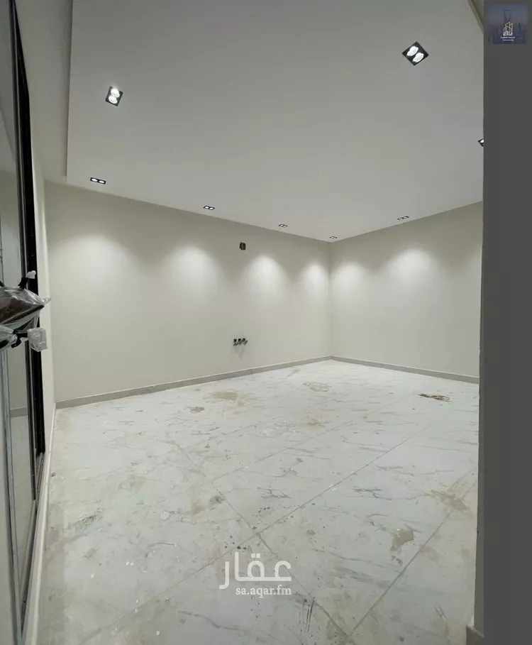 فيلا للبيع في شارع الغصون, حي الجنادرية, مدينة الرياض, منطقة الرياض صورة 3