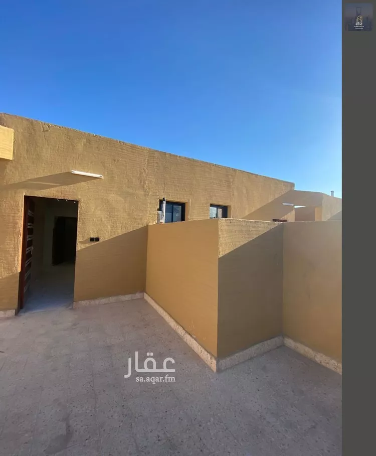 دور للبيع في شارع عكاظ, حي عكاظ, مدينة الرياض, منطقة الرياض صورة 5