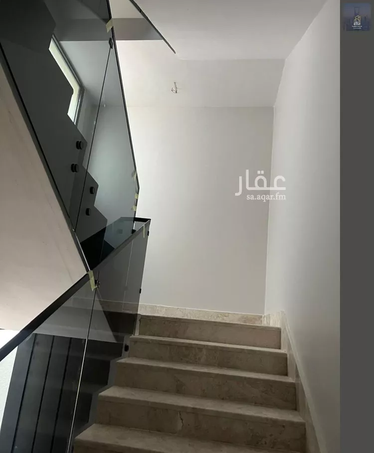 Floor for Sale in Riyadh Al Janadriyah 8