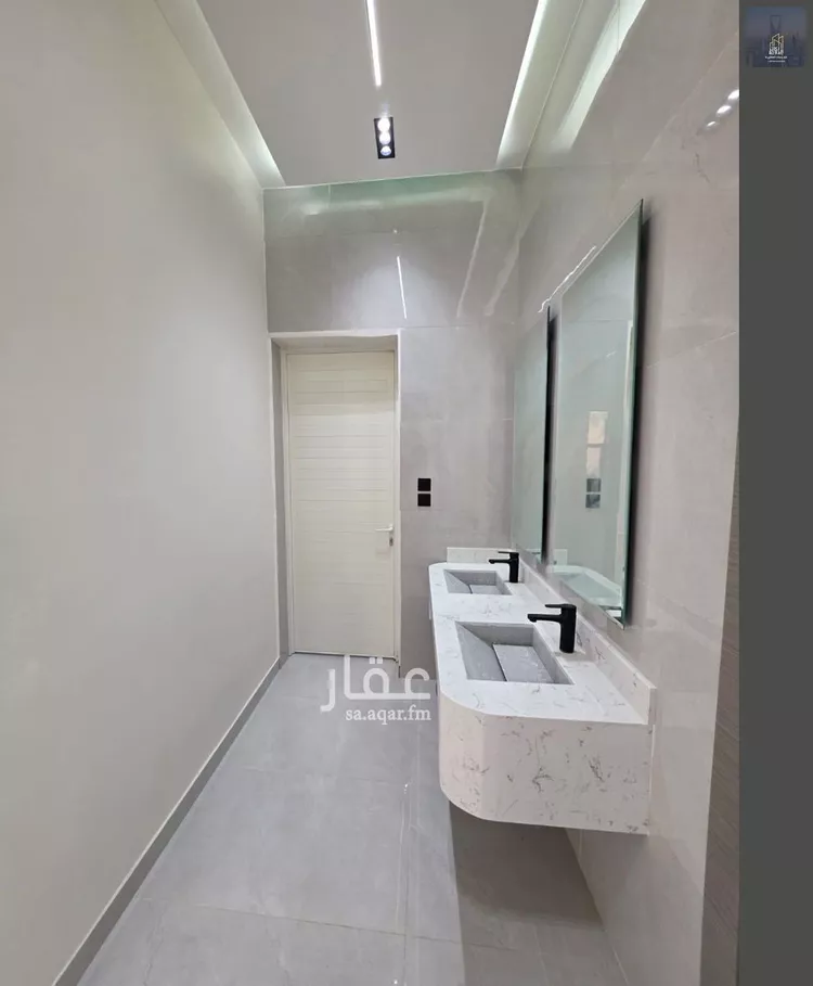 فيلا للبيع في شارع النخبه, حي النظيم, مدينة الرياض, منطقة الرياض صورة 5