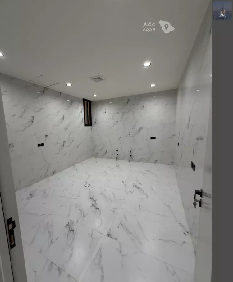 Floor for Sale in Riyadh Ash Sharq 2