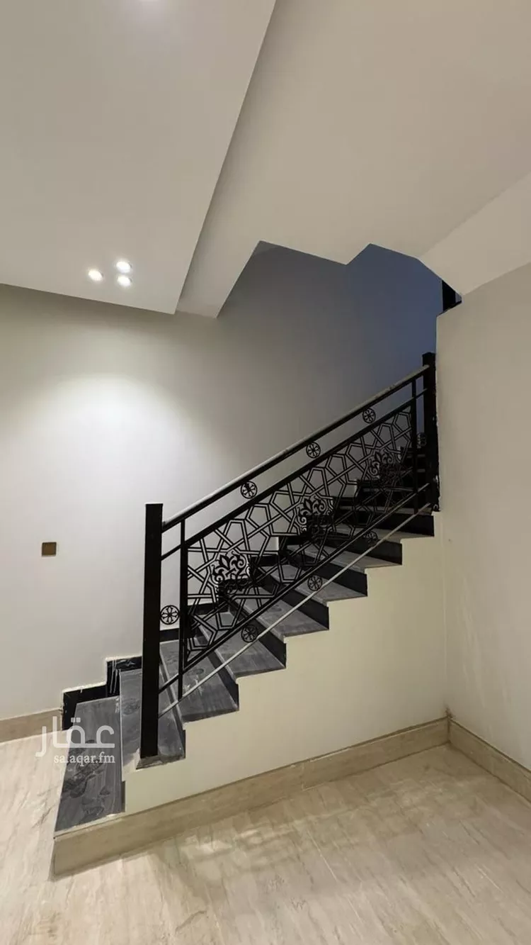 فيلا للبيع في شارع ابن مرزقان, حي ضاحية الملك فهد, مدينة الدمام, المنطقة الشرقية صورة 4