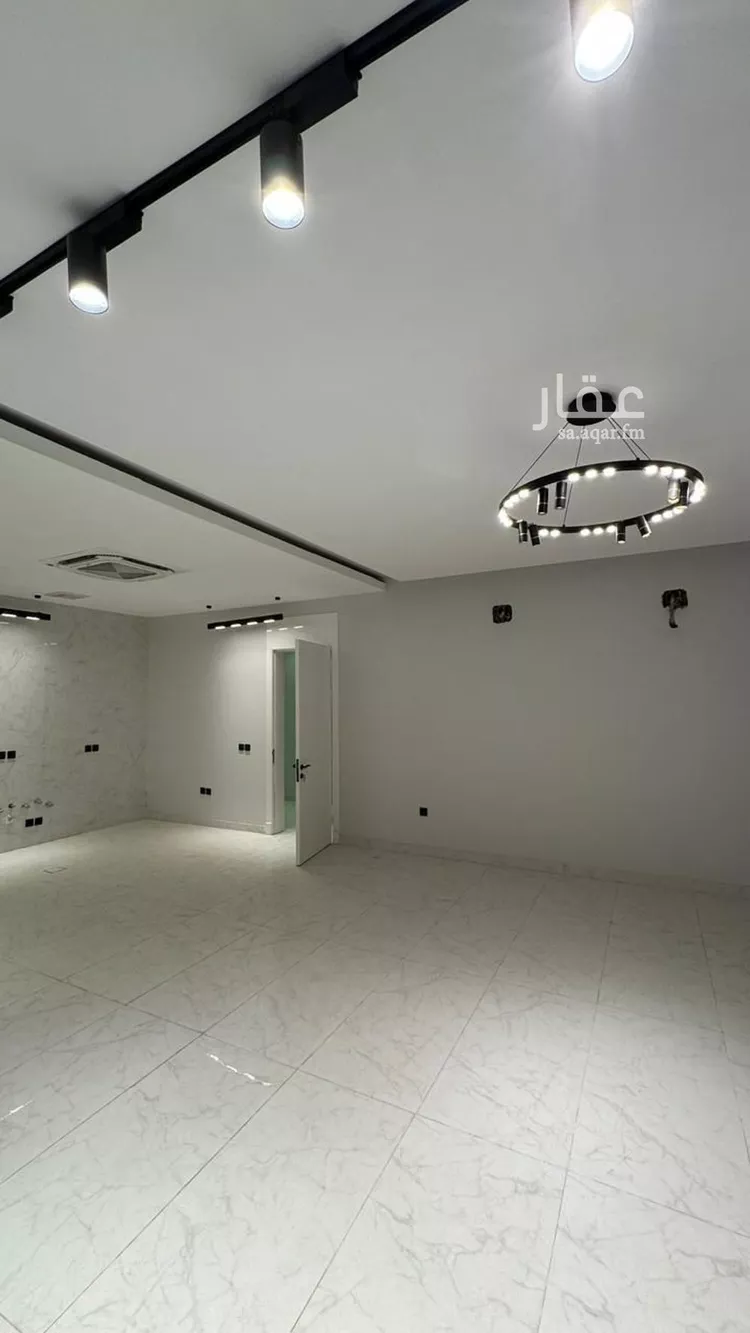 فيلا للبيع في شارع اليسر, حي الأمواج, مدينة الخبر, المنطقة الشرقية صورة 3