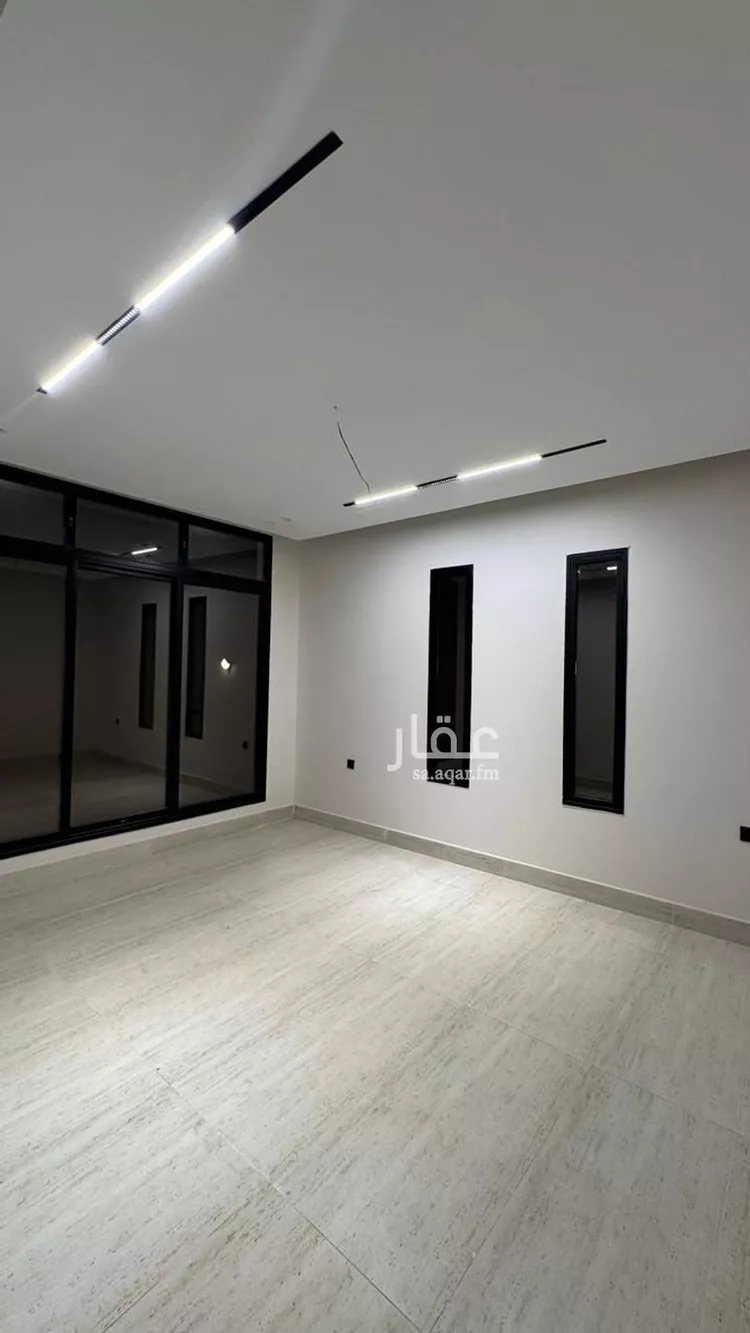 فيلا للبيع في شارع سعد الكندي, حي ضاحية الملك فهد, مدينة الدمام, المنطقة الشرقية صورة 2