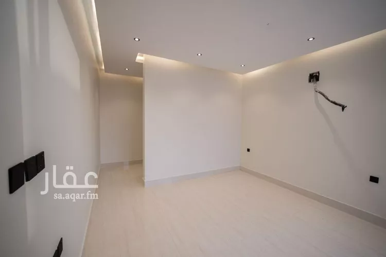 فيلا للبيع في شارع العروبه, حي الشعلة, مدينة الدمام, المنطقة الشرقية صورة 2