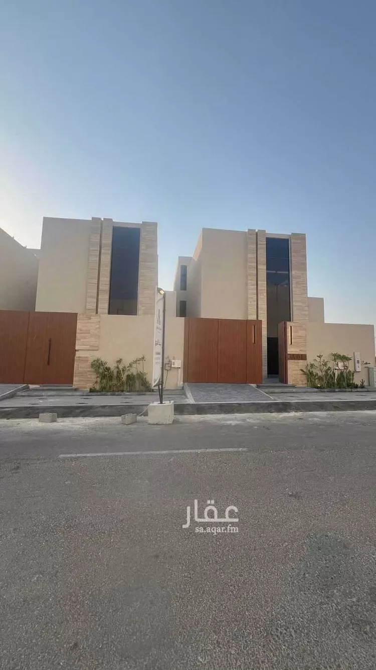 فيلا للبيع في شارع الرحمة, حي الشعلة, مدينة الدمام, المنطقة الشرقية صورة 2