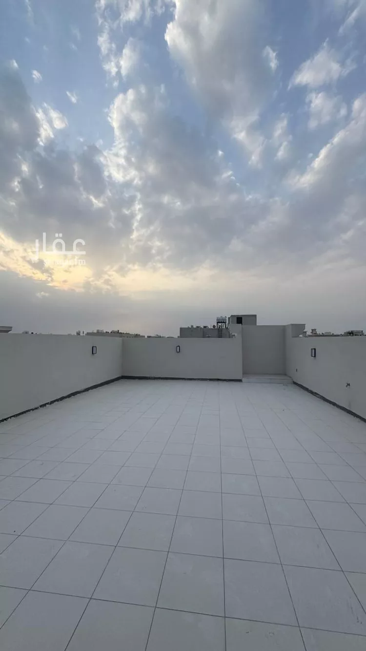 فيلا للبيع في شارع القيصومه, حي الصواري, مدينة الخبر, المنطقة الشرقية صورة 2