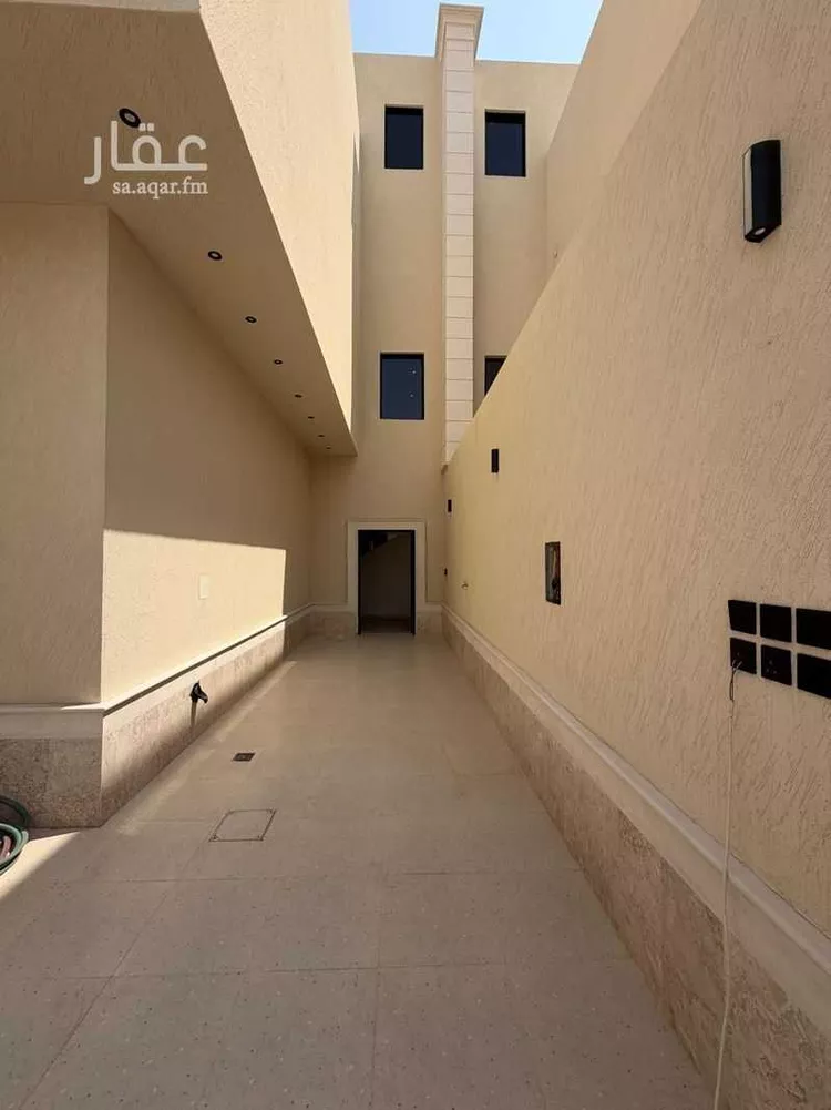 فيلا للبيع في شارع عبدالله النجدي, حي الشفاء, مدينة الرياض, منطقة الرياض 8