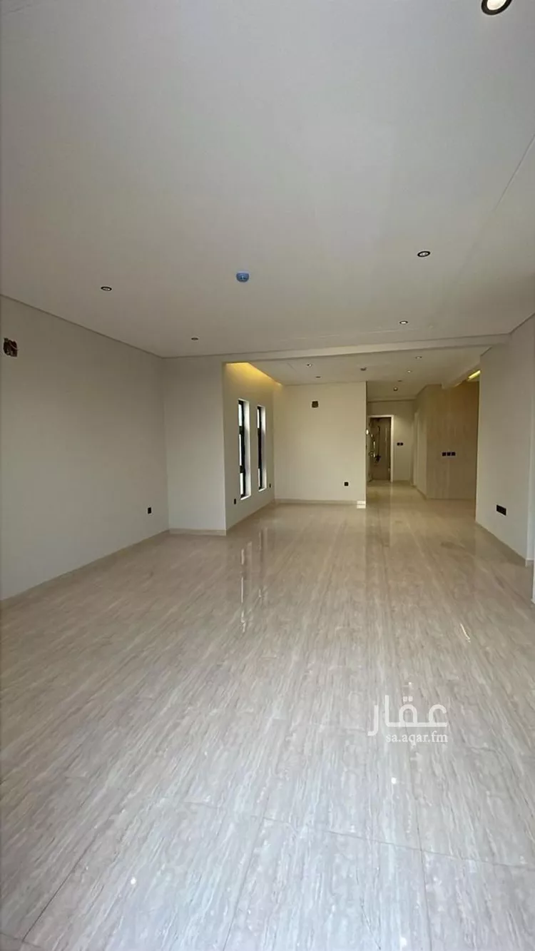 شقة للبيع في شارع عبدالله بن جعفر, حي عكاظ, مدينة الرياض, منطقة الرياض صورة 4