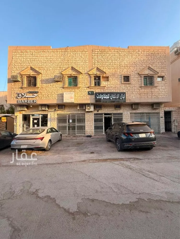 عمارة للبيع في شارع طريق المدينة المنورة, حي العوالي, مدينة الرياض, منطقة الرياض صورة 2