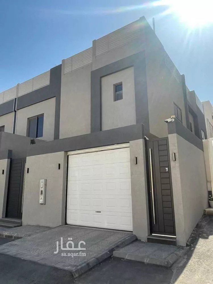 فيلا للبيع في شارع حميدة الإبراهيمي, حي العوالي, مدينة الرياض, منطقة الرياض