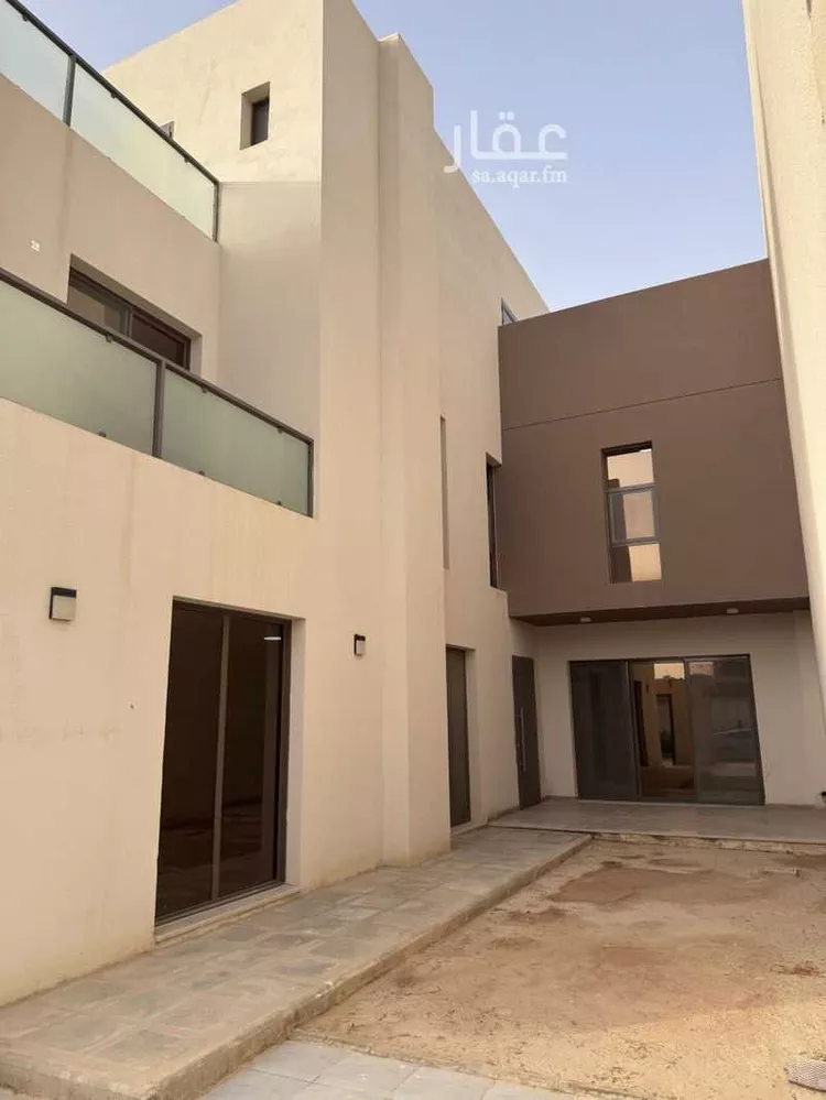 فيلا للبيع في شارع شارع عبدالله بن حسن العفيف, حي مطار الملك خالد الدولي, مدينة الرياض, منطقة الرياض
