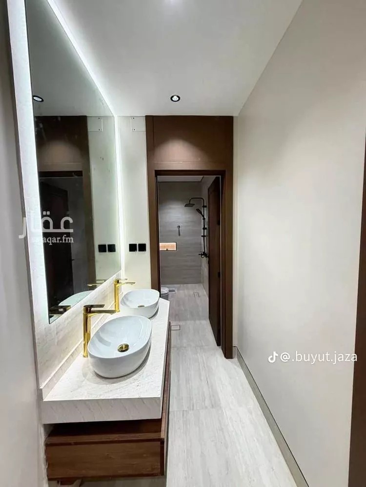 Floor for Sale in Jazan As Suways 7