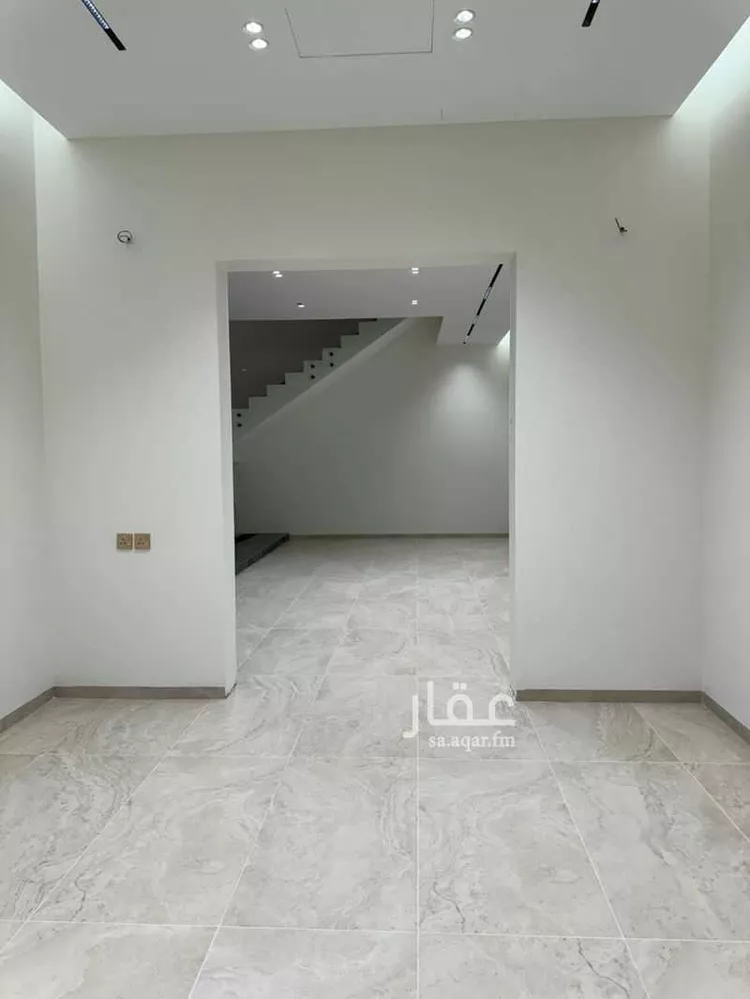 فيلا للإيجار في شارع عبدالله بن علي النفيسة, حي العليا, مدينة الرياض, منطقة الرياض صورة 4