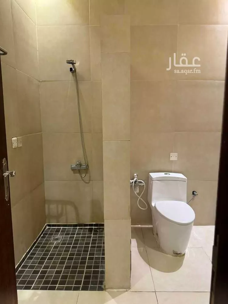 شقة للإيجار في شارع أحمد بن الحسين بن شقير, حي الملز, مدينة الرياض, منطقة الرياض صورة 5