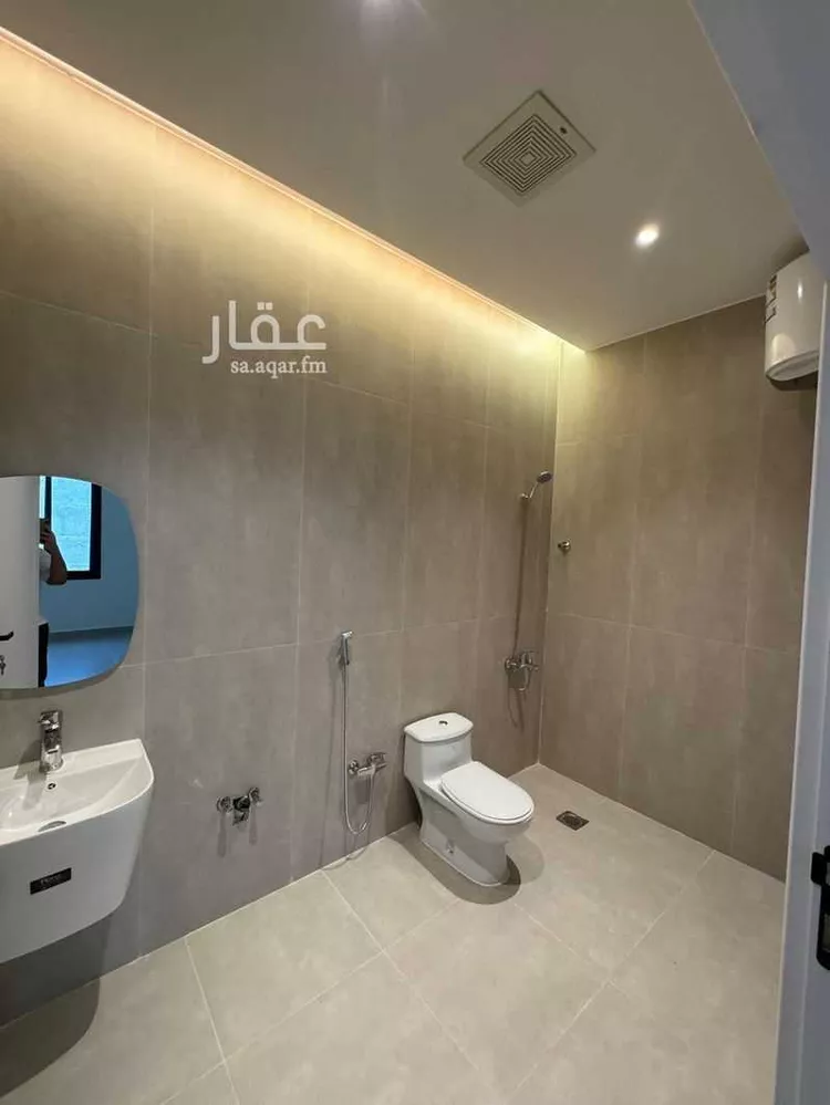 Floor for Rent in Riyadh Al Malaz