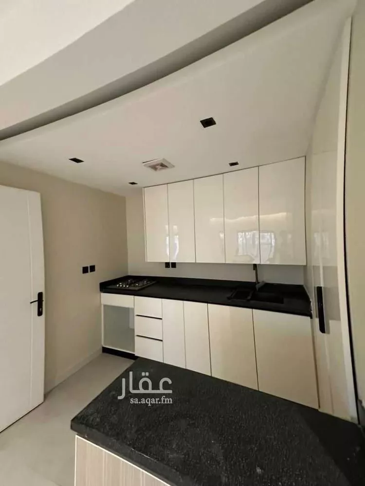 شقة للإيجار في شارع الفاسي, حي الضباط, مدينة الرياض, منطقة الرياض 13
