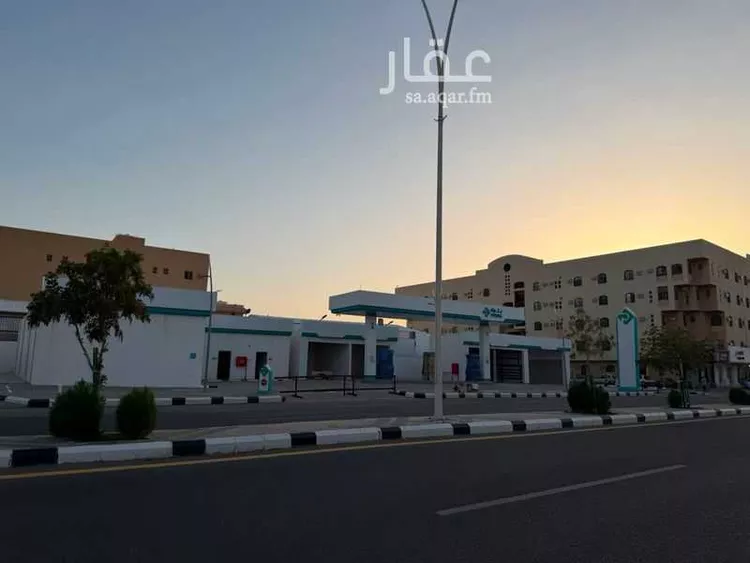 محطة للبيع في شارع طريق الملك فهد, حي الملك عبدالعزيز, مدينة الرس, منطقة القصيم صورة 2