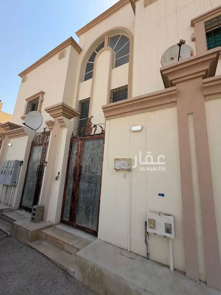 عمارة للبيع في شارع المبادي, حي العزيزية الثاني, مدينة الاحساء, المنطقة الشرقية