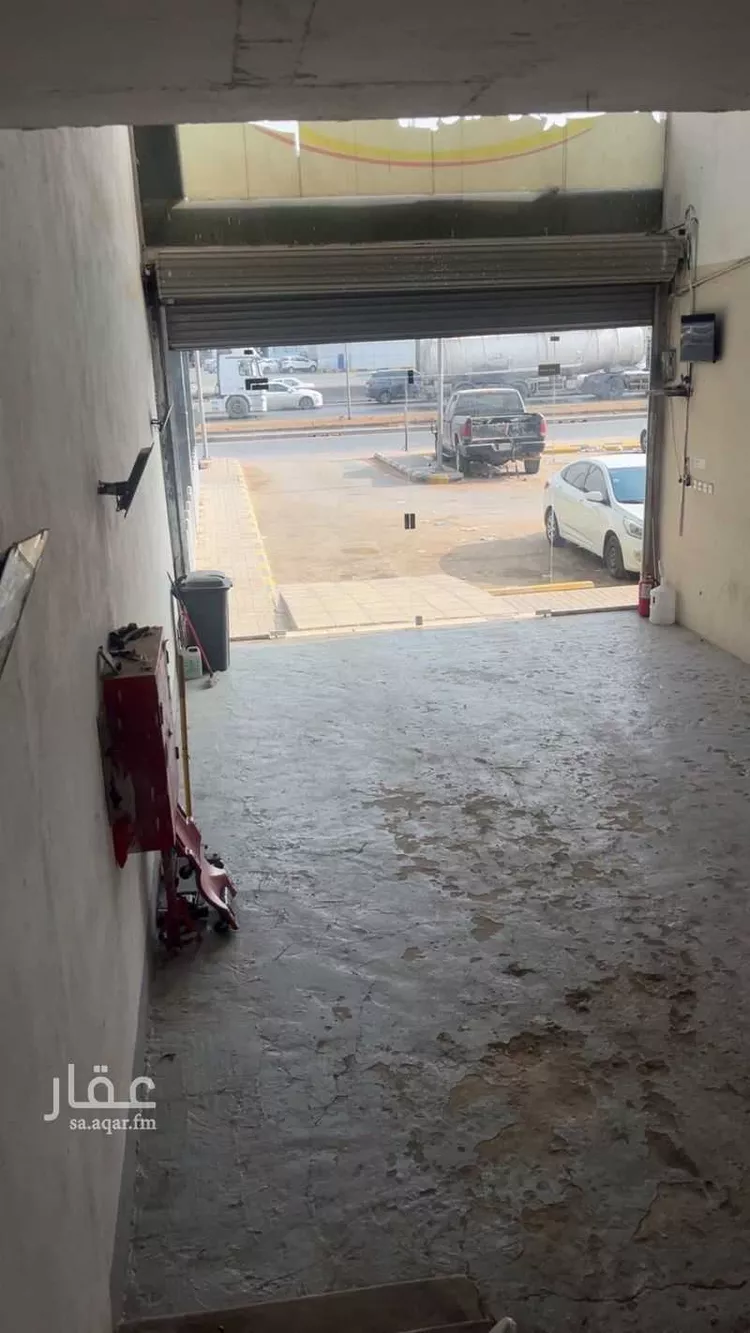 محل للإيجار في طريق الجنادرية الفرعي ، حي المعيزيلة ، الرياض ، منطقة الرياض صورة 4