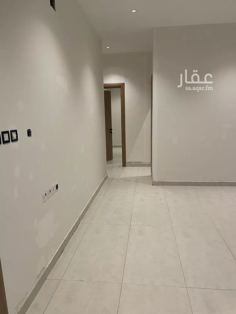 دور للبيع في شارع زياد بن أيوب, حي الرمال, مدينة الرياض, منطقة الرياض صورة 3