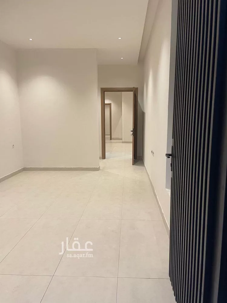 دور للبيع في شارع زياد بن أيوب, حي الرمال, مدينة الرياض, منطقة الرياض صورة 2