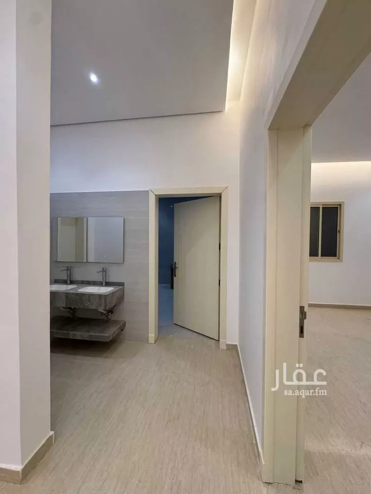 فيلا للإيجار في شارع عبدالملك بن أبي سلمة, حي ظهرة لبن, مدينة الرياض, منطقة الرياض صورة 3