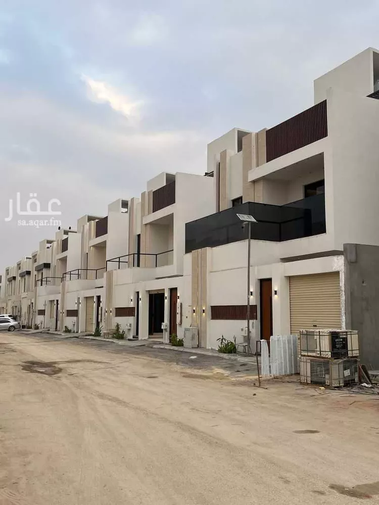 دور للبيع في شارع السرور, حي الرمال, مدينة الرياض, منطقة الرياض صورة 2