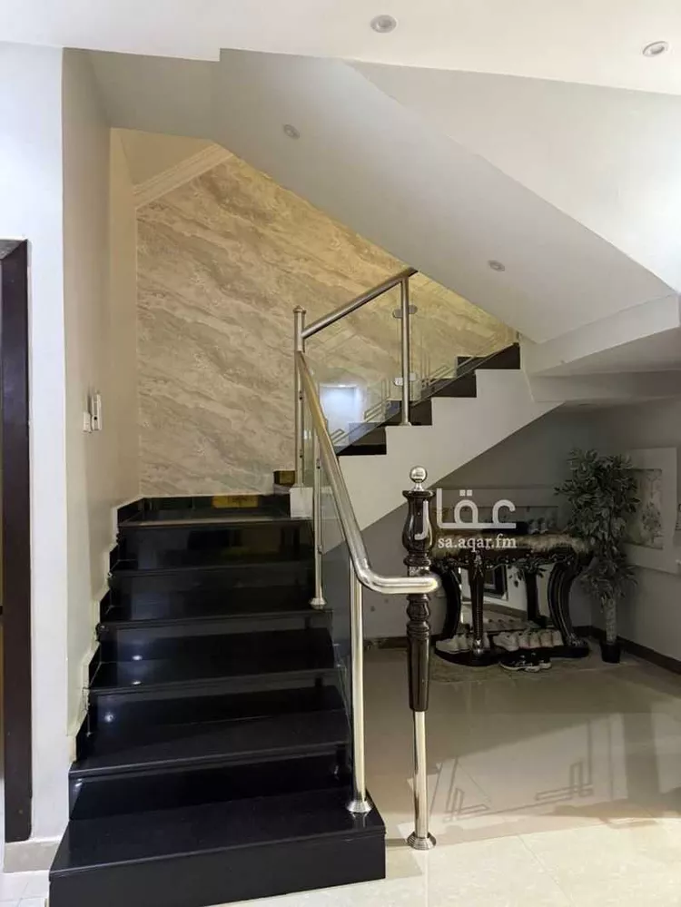فيلا للبيع في شارع الطيب الساسي, حي الرمال, مدينة الرياض, منطقة الرياض صورة 5