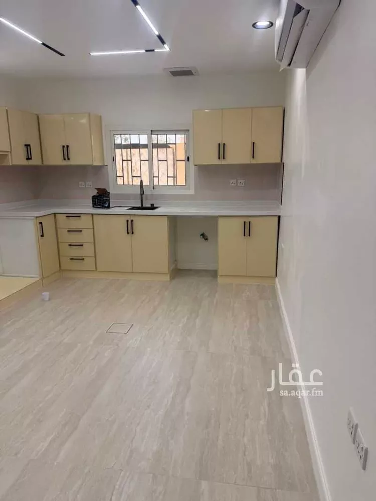 Floor for Rent in Riyadh Al Malaz