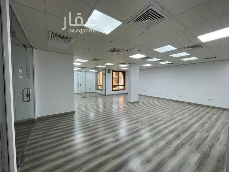 فيلا للإيجار في شارع ابراهيم الهيثم البلدي, حي الشاطئ, مدينة جدة, منطقة مكة المكرمة 16