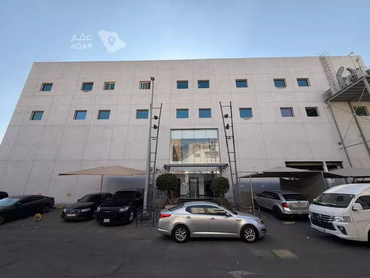 Commercial Office for Rent in Jeddah Al Bawadi صورة 2