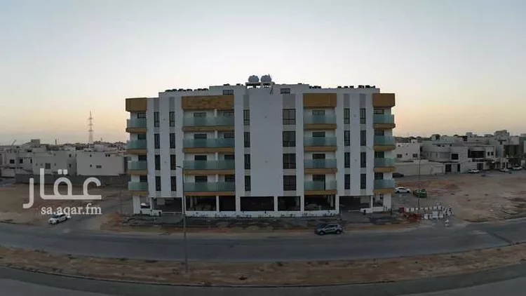 شقة للبيع في شارع هارون الزهري, حي مبروكة, مدينة بريدة, منطقة القصيم صورة 2